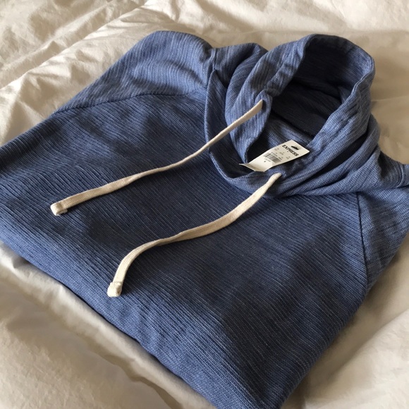 Other - Brand New Funnel Neck Popover